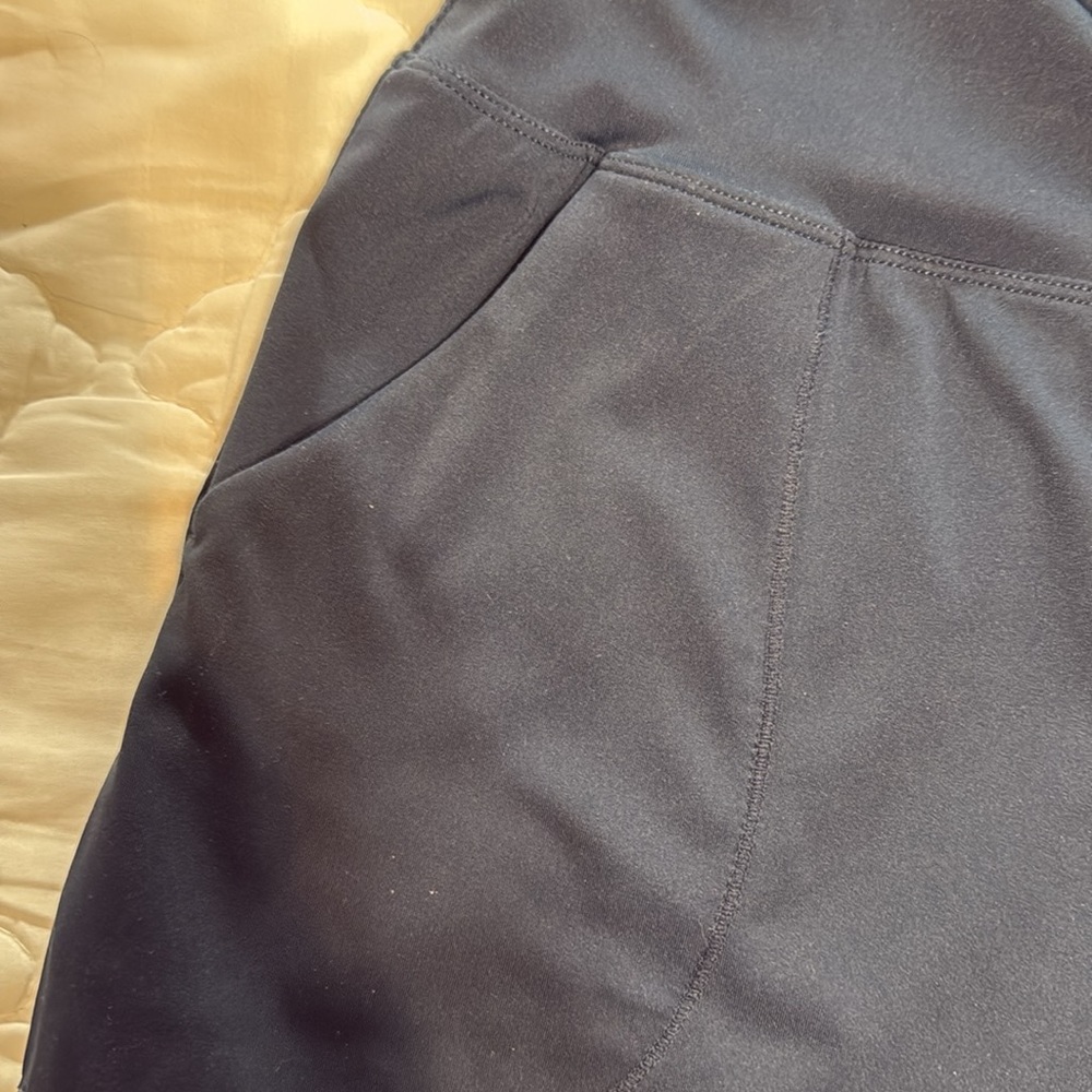 Shorts - Picture 4 of 5